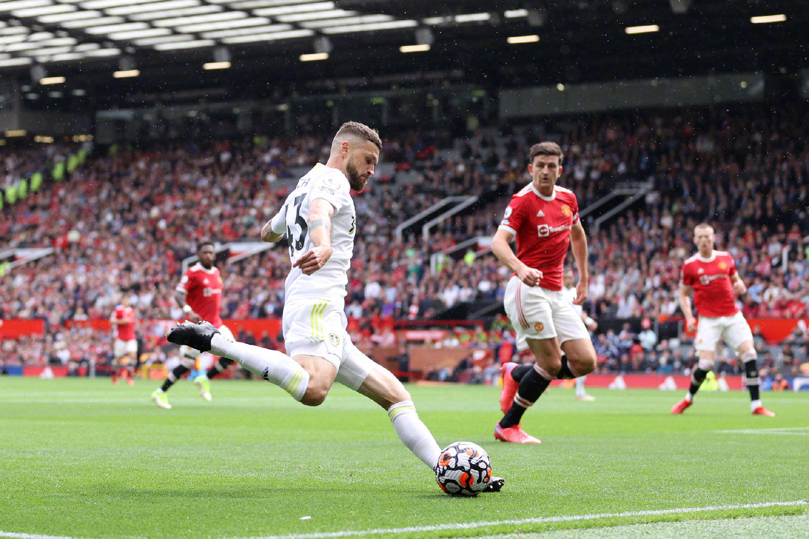 6亿美元左 6亿美元左