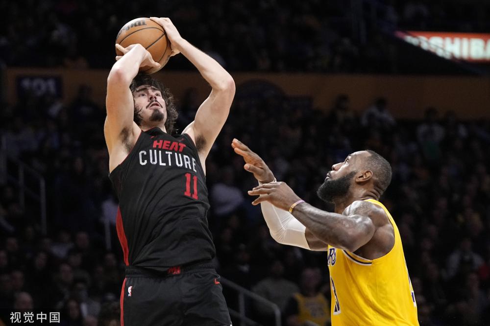 强大的防守 强大的防守